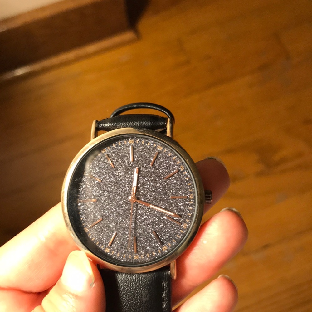 Watch - Picture 4 of 4